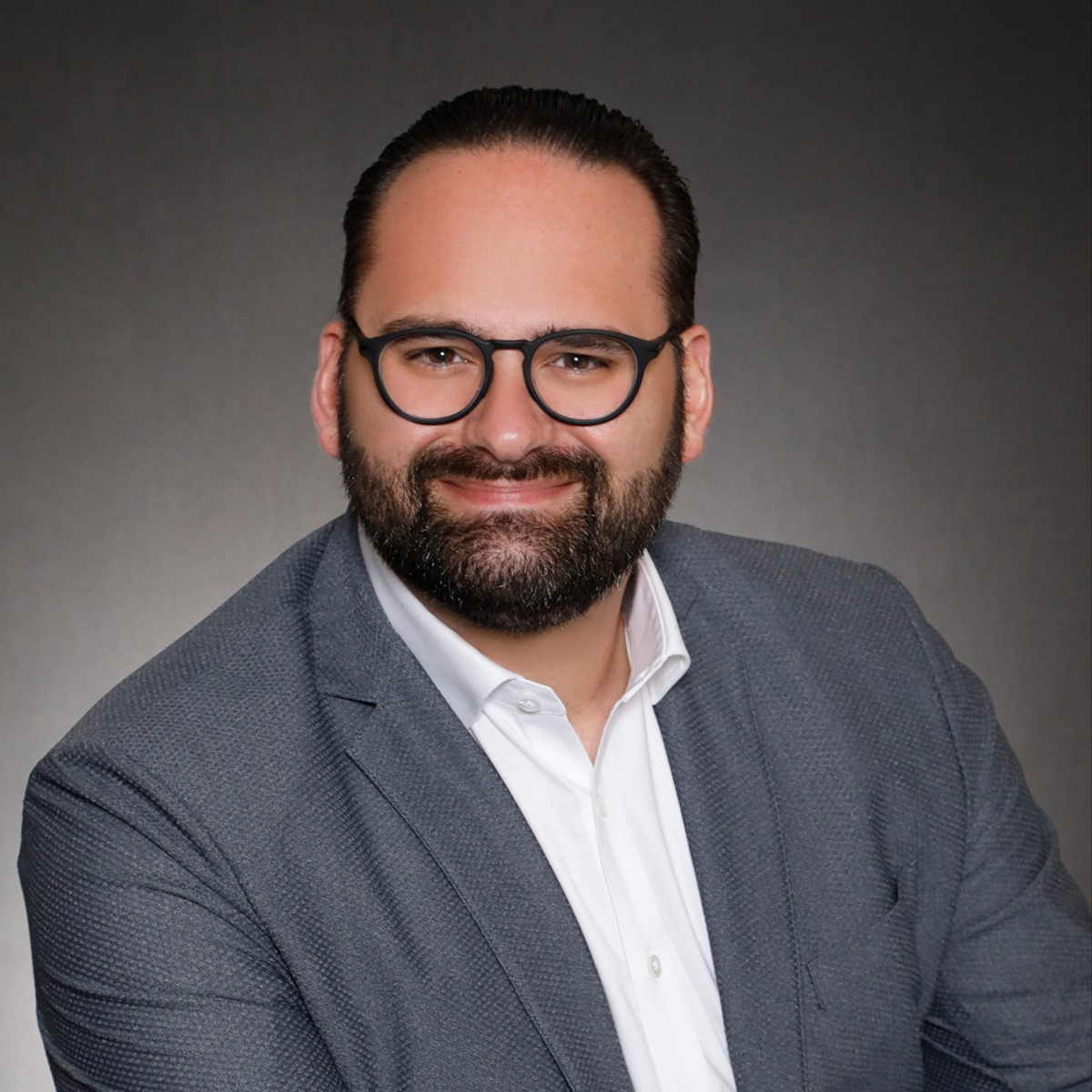 Headshot of Jorge Perez