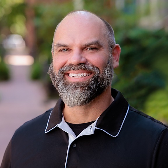 Headshot of Stuart Naranch
