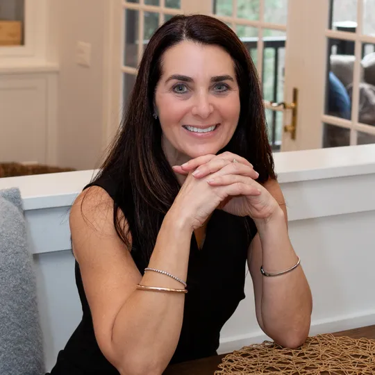 Samantha Giardinelli, Agent in  - Compass