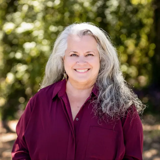 Nancy Taute, Agent in  - Compass