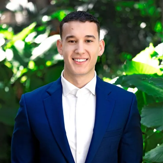 Niko Kolmnela, Agent in  - Compass