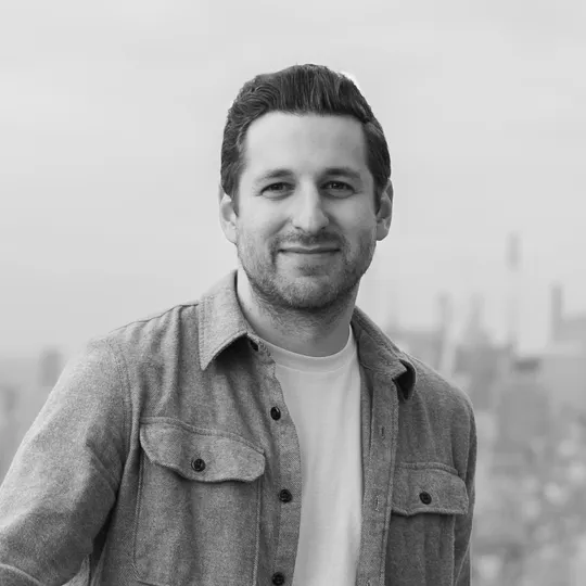 Eric Brown, Agent in  - Compass