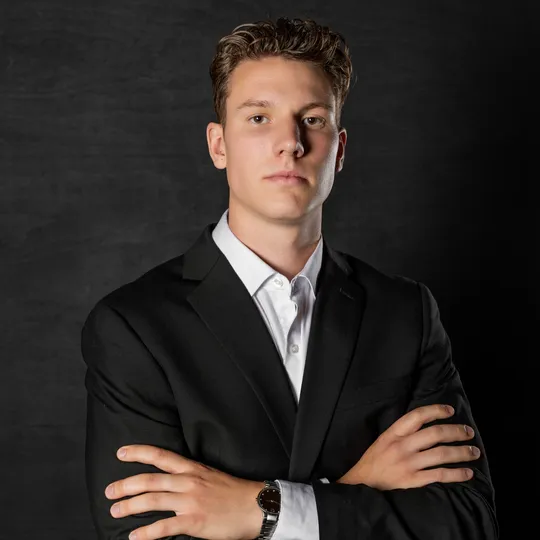 Andrew Rich, Agent in  - Compass