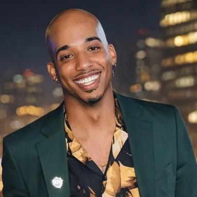 Joshua Harris, Agent in  - Compass