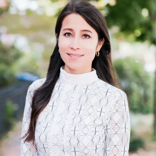 Jennifer Chang Montoya, Agent in  - Compass