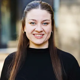 Lacey Brown, Agent in  - Compass