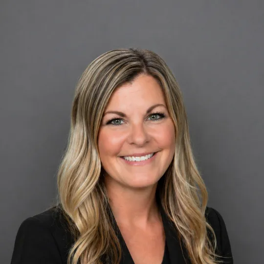 Tiffany Friedmann, Agent in  - Compass