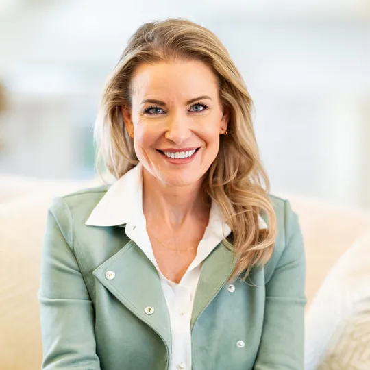 Tonya Currie, Agent in  - Compass