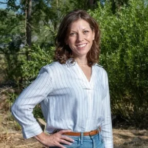 Leslie Davidson
