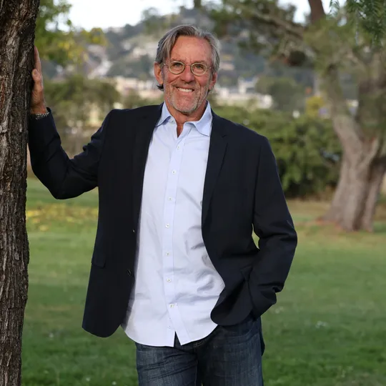 Chris Glave, Agent in  - Compass