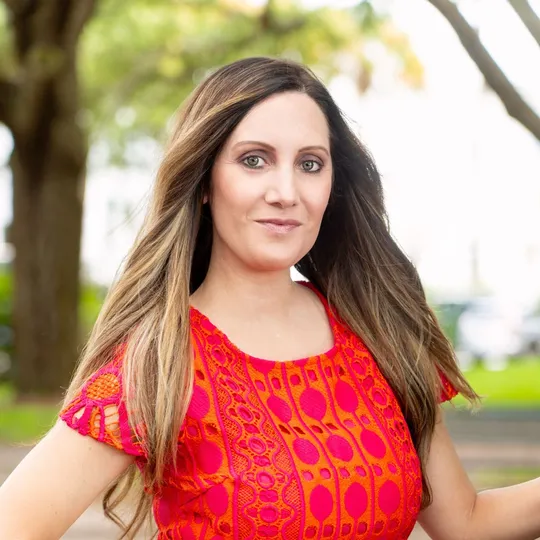 Carrie King, Agent in  - Compass