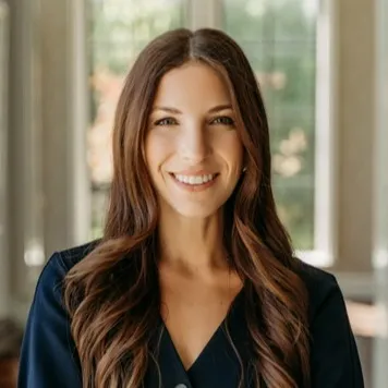 Jacqueline Lotzof, Agent in  - Compass