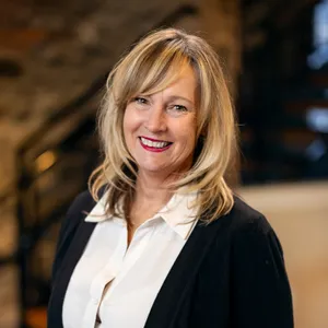 Karen Colli's Profile Photo