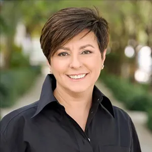 Miriam Bryant, Agent in  - Compass