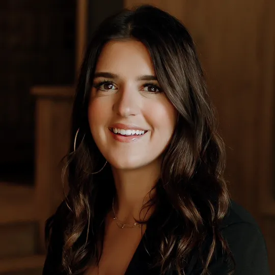 Alex Ann Peck, Agent in  - Compass