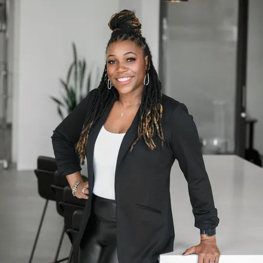 Belinda Thomas, Agent in  - Compass