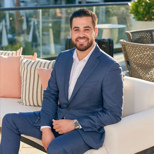 Eric Torrente, Agent in  - Compass