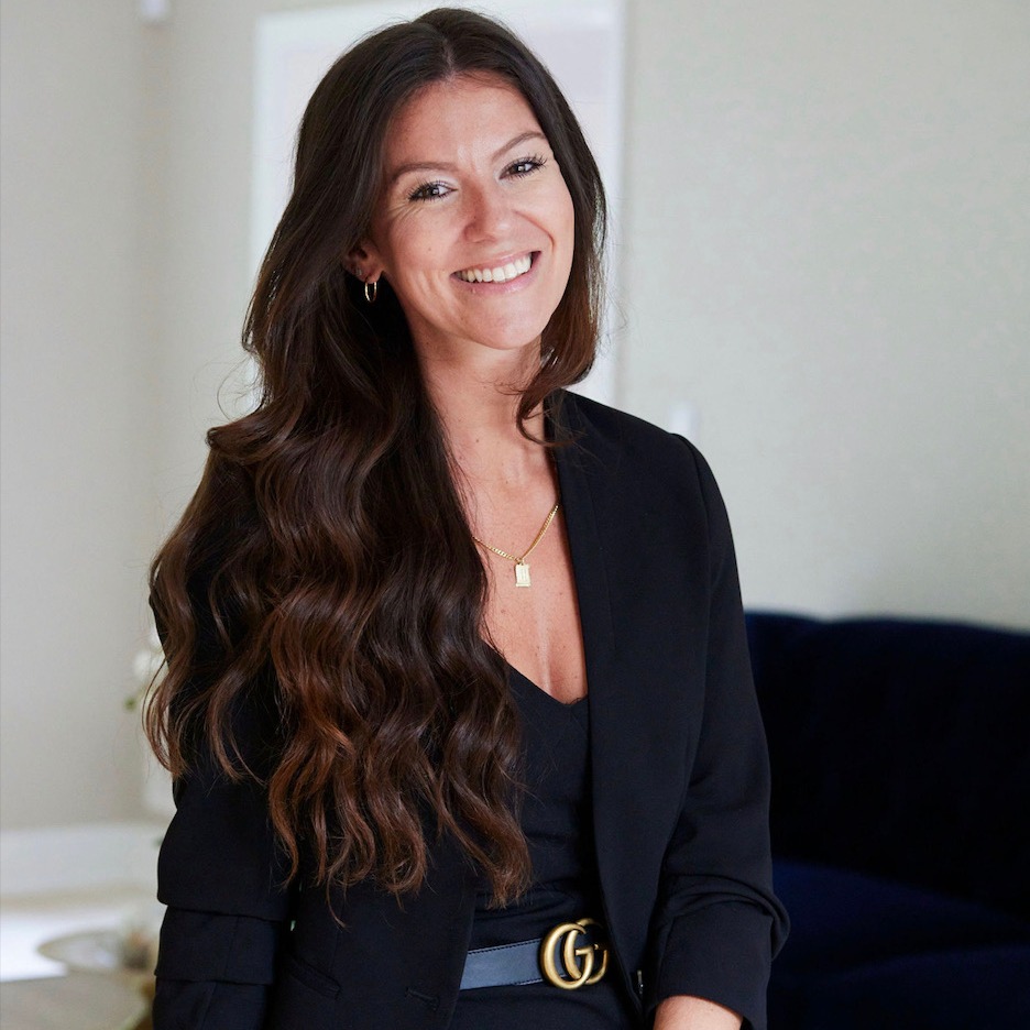 Headshot of Rebecca Syers