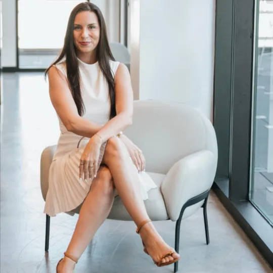 Dajana Vladicic, Agent in  - Compass