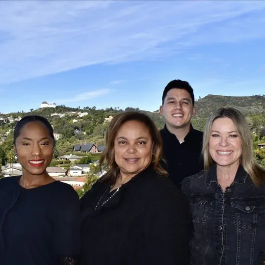 Pam Lumpkin Real Estate Group, Agent in  - Compass