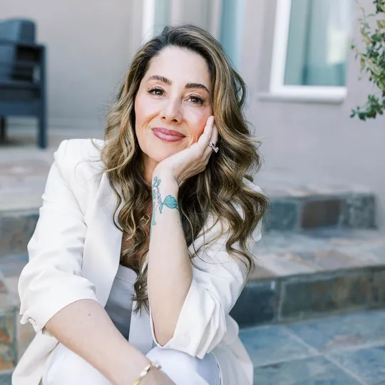 Leah Huss, Agent in  - Compass