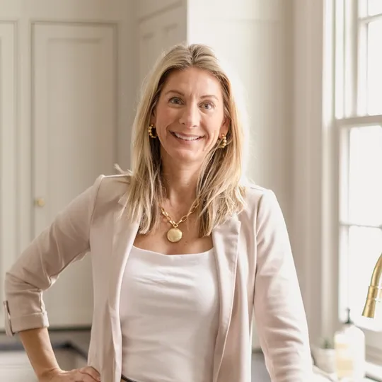 Leigh Ann Emerson, Agent in  - Compass