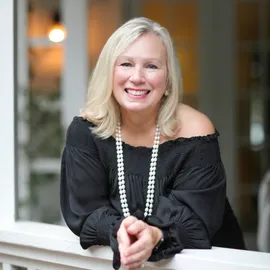 Mary Kathryn Basnight, Agent in  - Compass