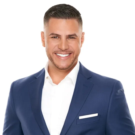 William Algarin, Agent in  - Compass