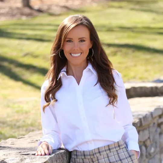 Kelli Lawhorn, Agent in  - Compass