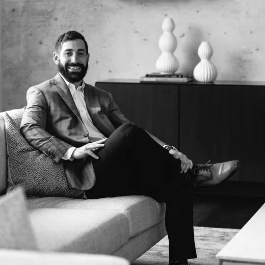 Ray Ferrara, Agent in  - Compass