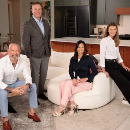 The Vintage Team, Agent in  - Compass