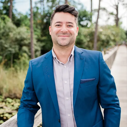 Josh Jimenez, Agent in  - Compass