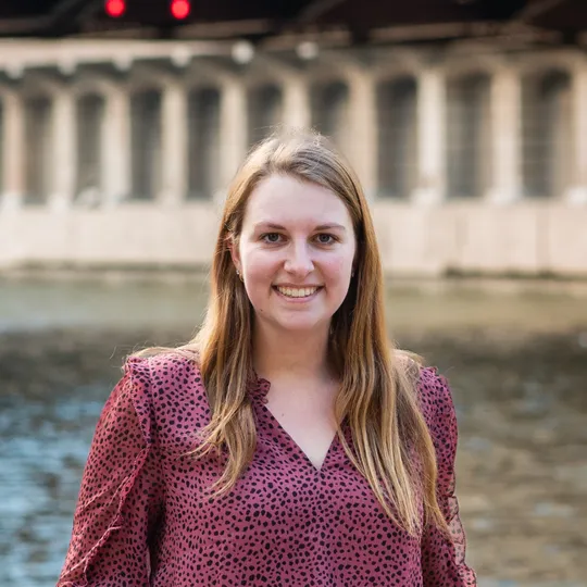 Nicole Gagliardo, Agent in  - Compass