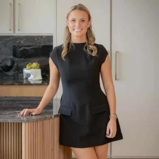 Madison Hannum, Agent in  - Compass