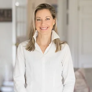 Anne-Laure Coby, Agent in  - Compass