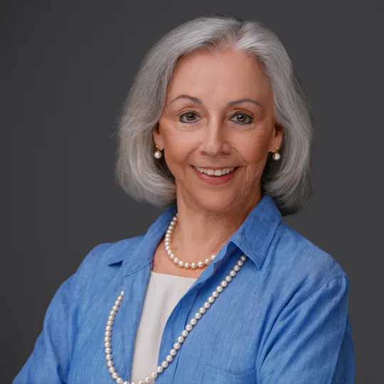 Olga Stevens, Agent in  - Compass