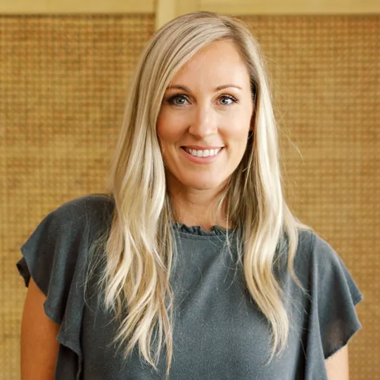 Laura Ek, Agent in  - Compass