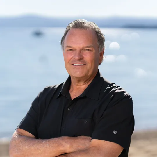 Jon Wood, Agent in  - Compass