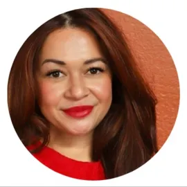 Ladonna Azagra, Agent in  - Compass