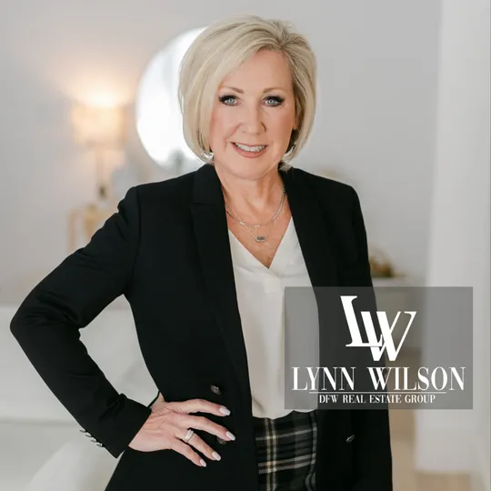 Lynn Wilson, Agent in  - Compass