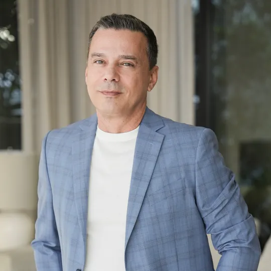 Luis Felipe De Souza, Agent in  - Compass