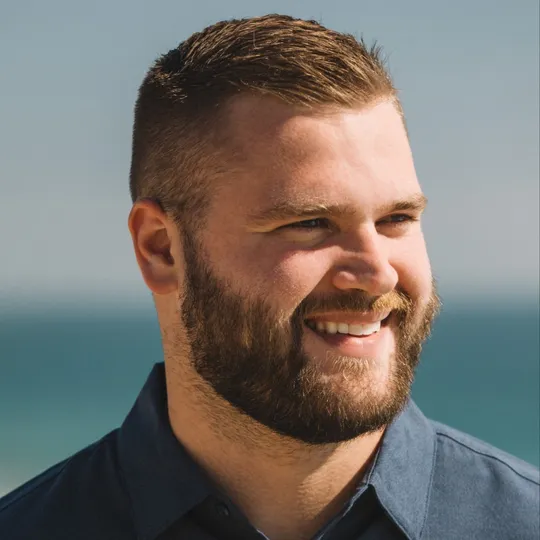 Brandon Halperin, Agent in  - Compass