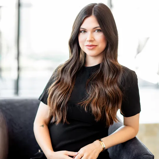 Lora Brann, Agent in  - Compass