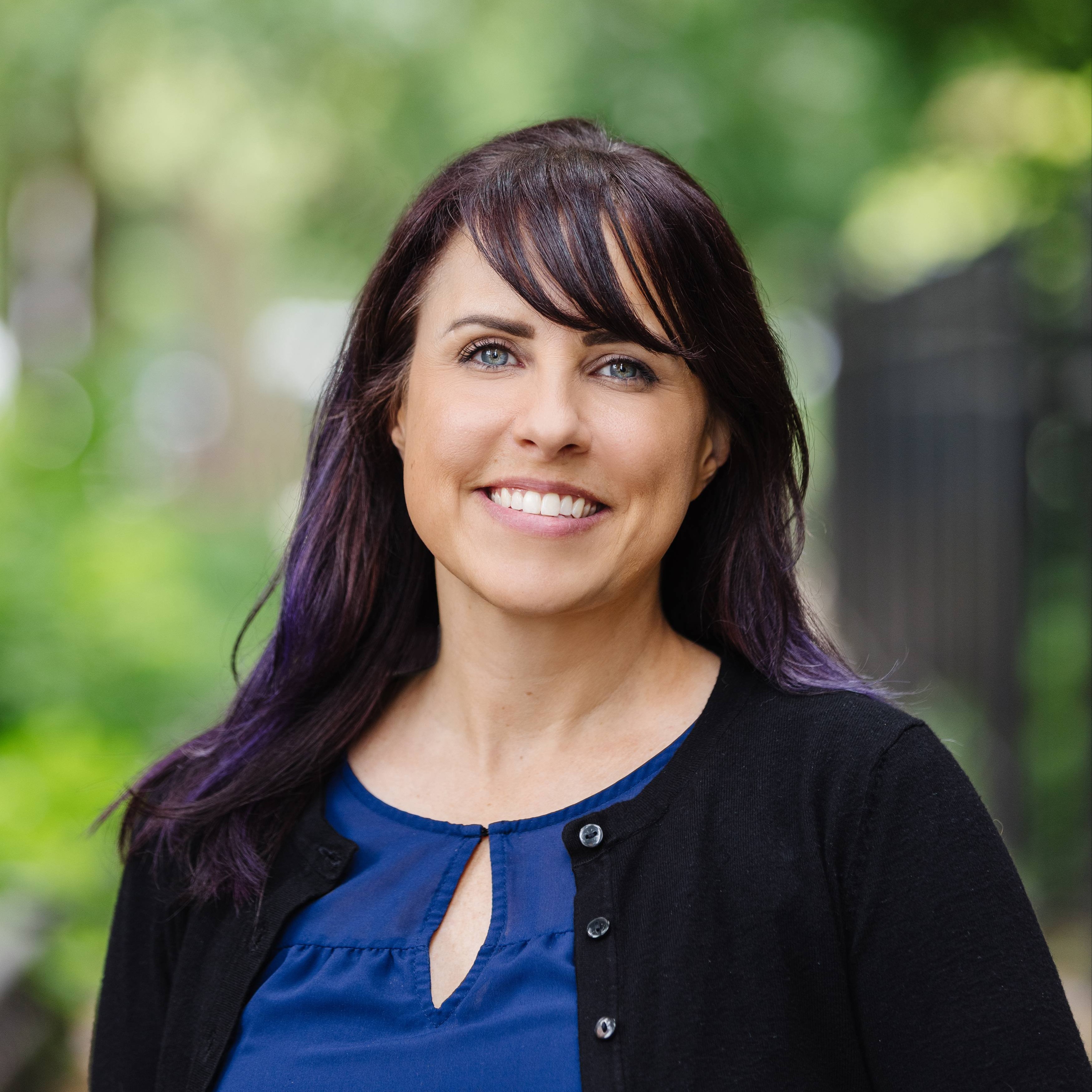 Headshot of Nikki Stoner