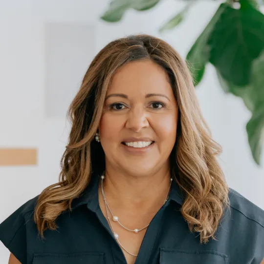 Sally Peltz, Agent in  - Compass