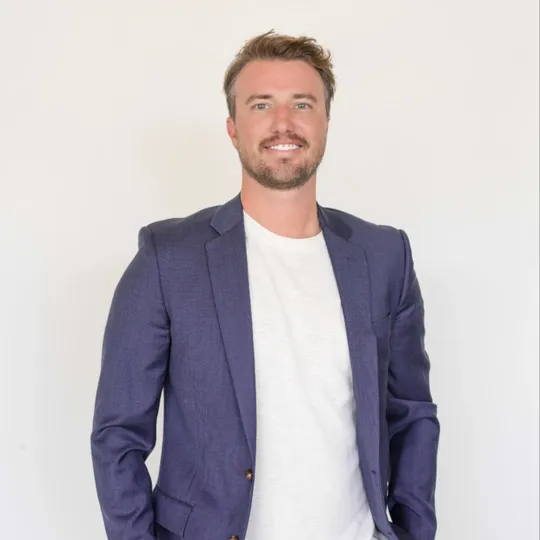 Mark Gerlecz, Agent in  - Compass