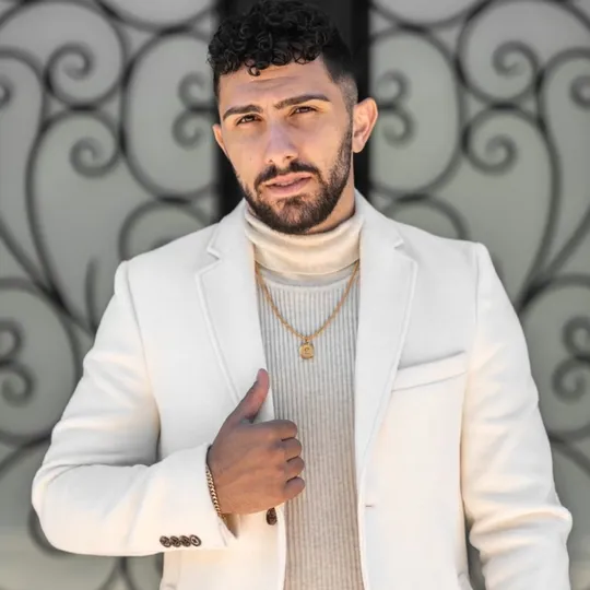 George El-Chemali, Agent in  - Compass