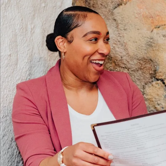 Erica Martin, Agent in  - Compass