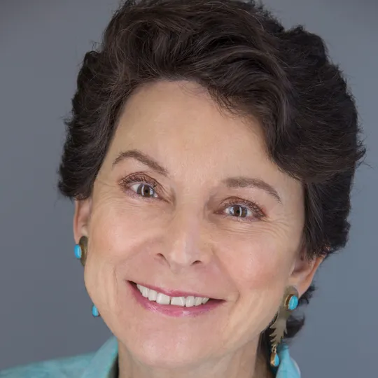 Gloria Marina, Agent in  - Compass