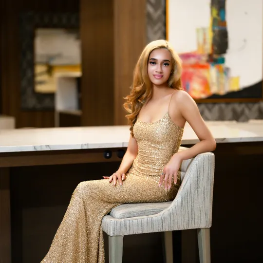 Gianna Aquino, Agent in  - Compass